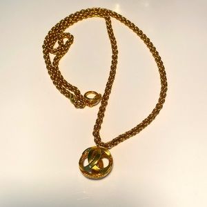 Gorgeous vintage Chanel necklace